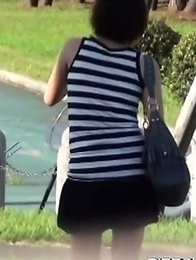 Japanese Piss Fetish Videos - Girls Pissing - A Quick Leak And They're Gone