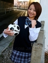 Yu Shirogan gets her undies caught