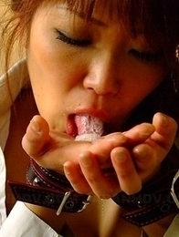 Teacher Yuuno Hoshi swallowing cum