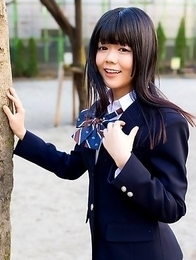 Young schoolgirl Shinjo Nozomi show her nice ass Young schoolgirl Shinjo Nozomi show her nice ass