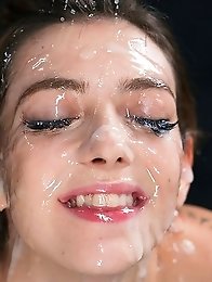 Tera Link's Sticky Bukkake Facial Tera Link's Sticky Bukkake Facial