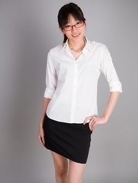Heels-wearing ponytailed beauty Ayaka Mikami shows that hole on camera Heels-wearing ponytailed beauty Ayaka Mikami shows that hole on camera