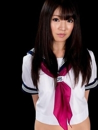 Bound brunette Mizuho Shiina involuntarily showing off her leaking Japanese puss Bound brunette Mizuho Shiina involuntarily showing off her leaking Japanese puss