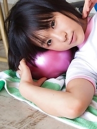 Miho Morita shows hot butt in shorts and wants to play Miho Morita shows hot butt in shorts and wants to play