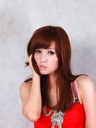 Sandy on heels shows hot behind in red dress for pictures Sandy on heels shows hot behind in red dress for pictures