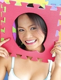 Enjoy the sexy Gok Grongring as she shows you what sexiness looks like. This hot babe gets on her side and shows off her pussy. Enjoy the sexy Gok Grongring as she shows you what sexiness looks like. This hot babe gets on her side and shows off her pussy.