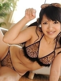 Satomi Kirihara shows yummy curves after taking sexy lingerie off.