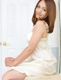 Rina Itoh in white lingerie is cute princesse playing a lot