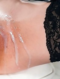 Tera Link Gets Her Pussy Drenched with Cum