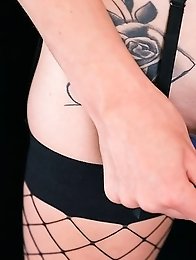 Tera Link Gets Her Panties Filled with Cum Tera Link Gets Her Panties Filled with Cum