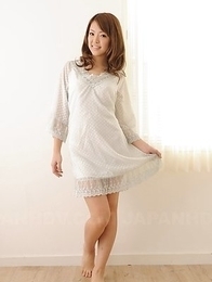 Sayaka Fukuyama shows her pussy and hot butt