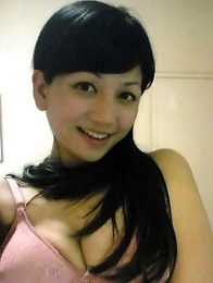 Amateur Kinky Asian GFs pics