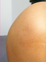 Nuri Mitta spent the entire day cleaning the house and the only thing she has left is to take out the garbage.