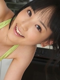 Yuri Hamada shows juicy cans in green bra all over house